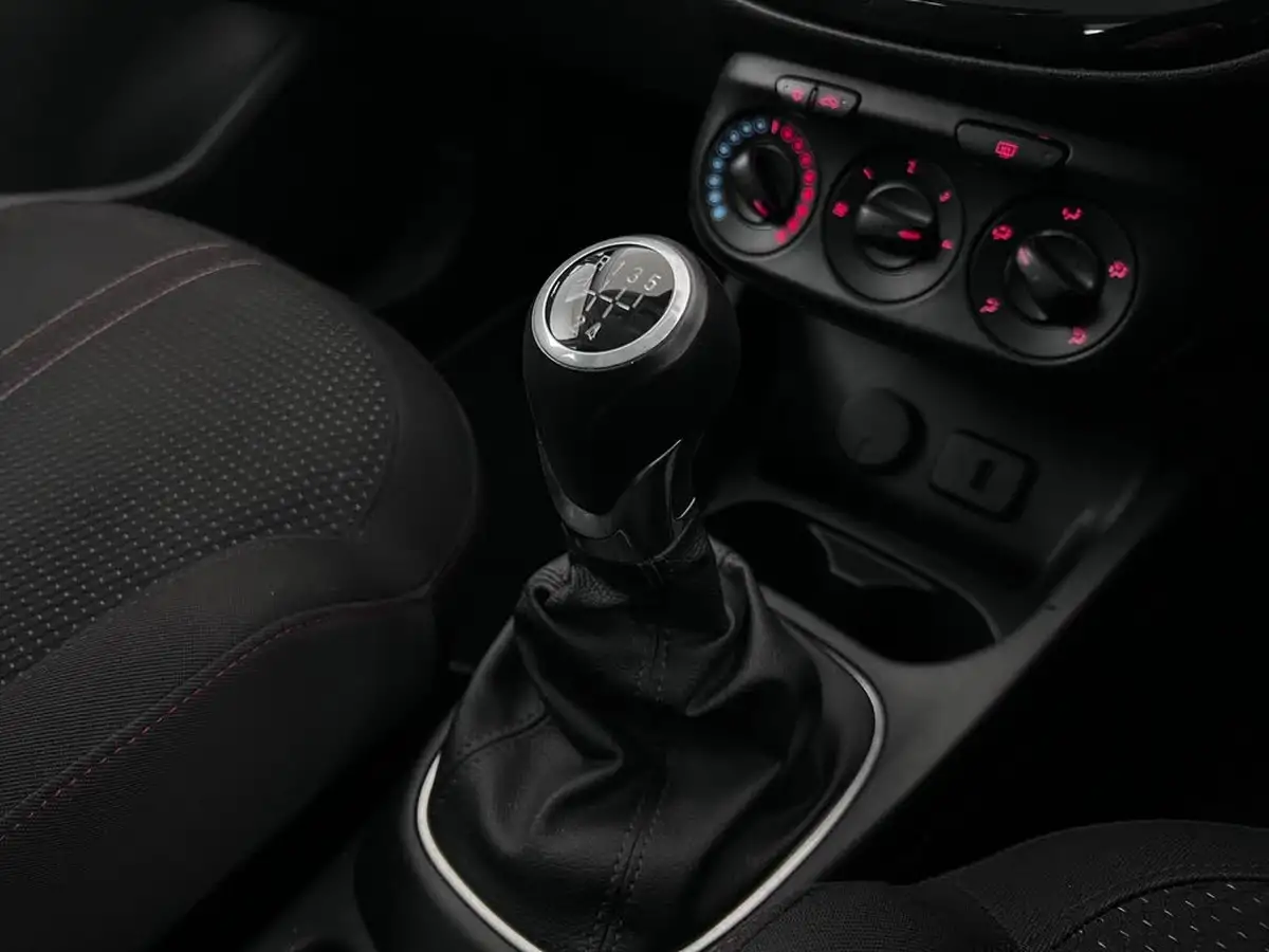 2019-vauxhall-corsa-14i-griffin-75ps-5d-big-34