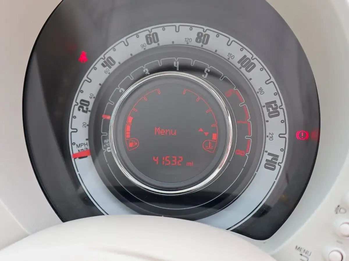 2017-fiat-500-12-lounge-big-6