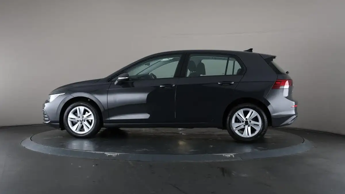 2022-volkswagen-golf-15-tsi-life-150ps-hatchback-big-35