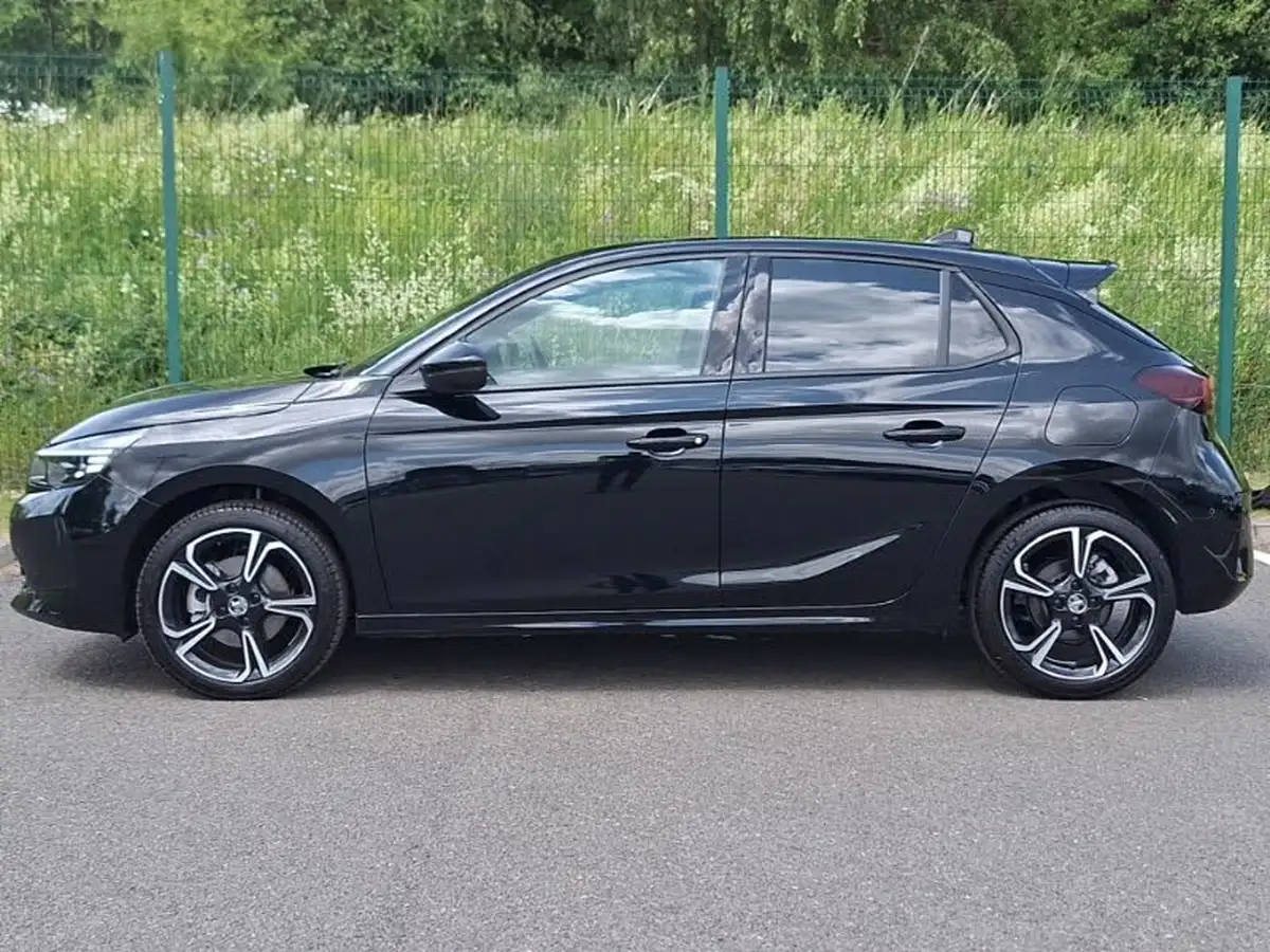 2023-vauxhall-corsa-12-turbo-ultimate-130ps-auto-big-3