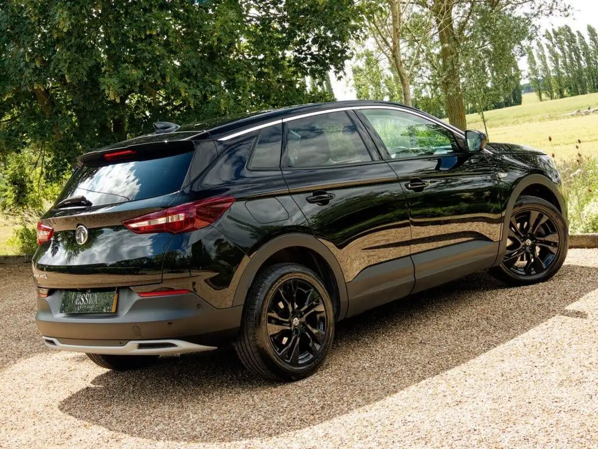 2021-vauxhall-grandland-x-12-sri-nav-auto-big-8