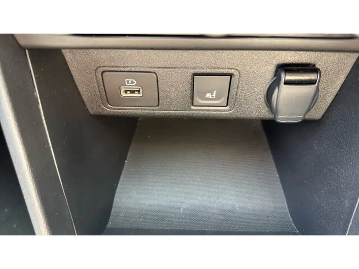 2023-dacia-sandero-stepway-10-tce-essential-90bhp-big-23