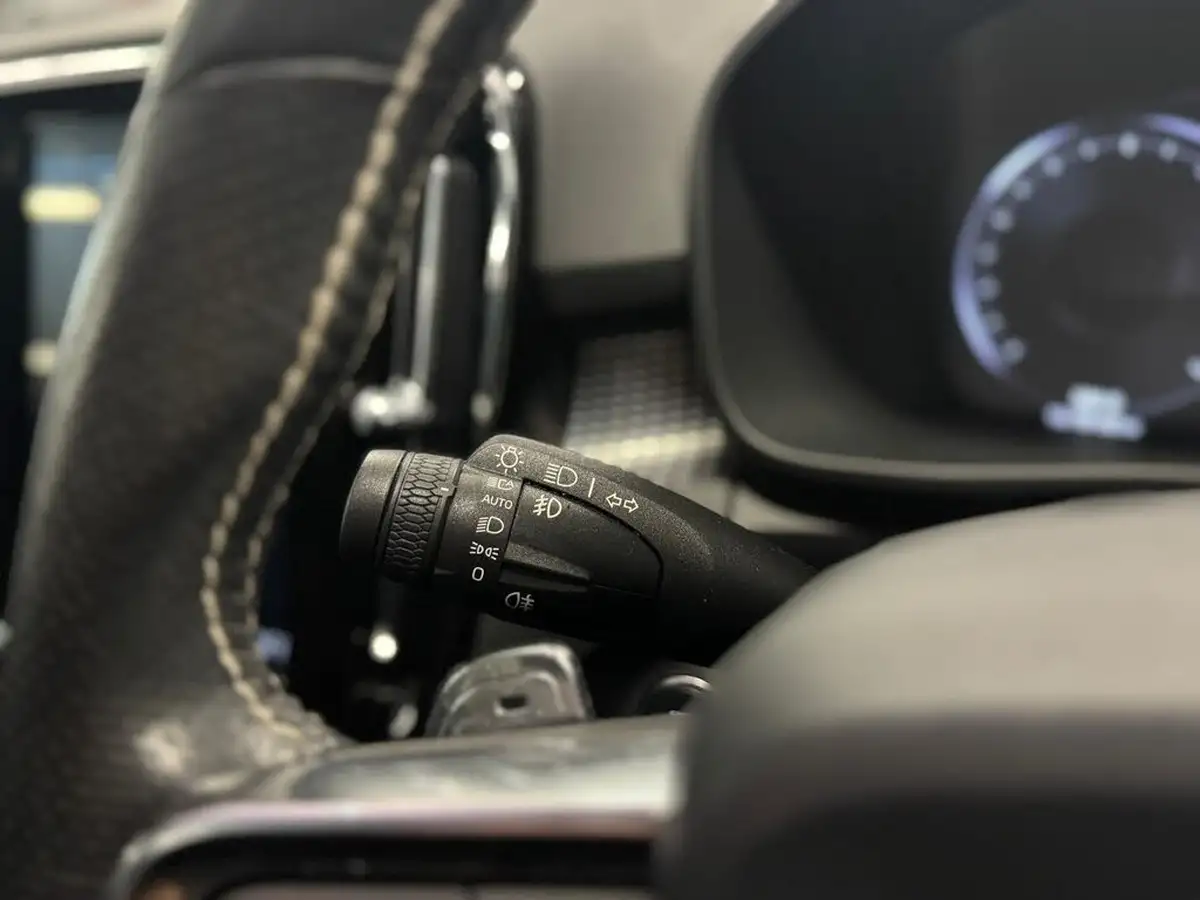2019-volvo-xc40-15-t3-r-design-163bhp-geartronic-big-21