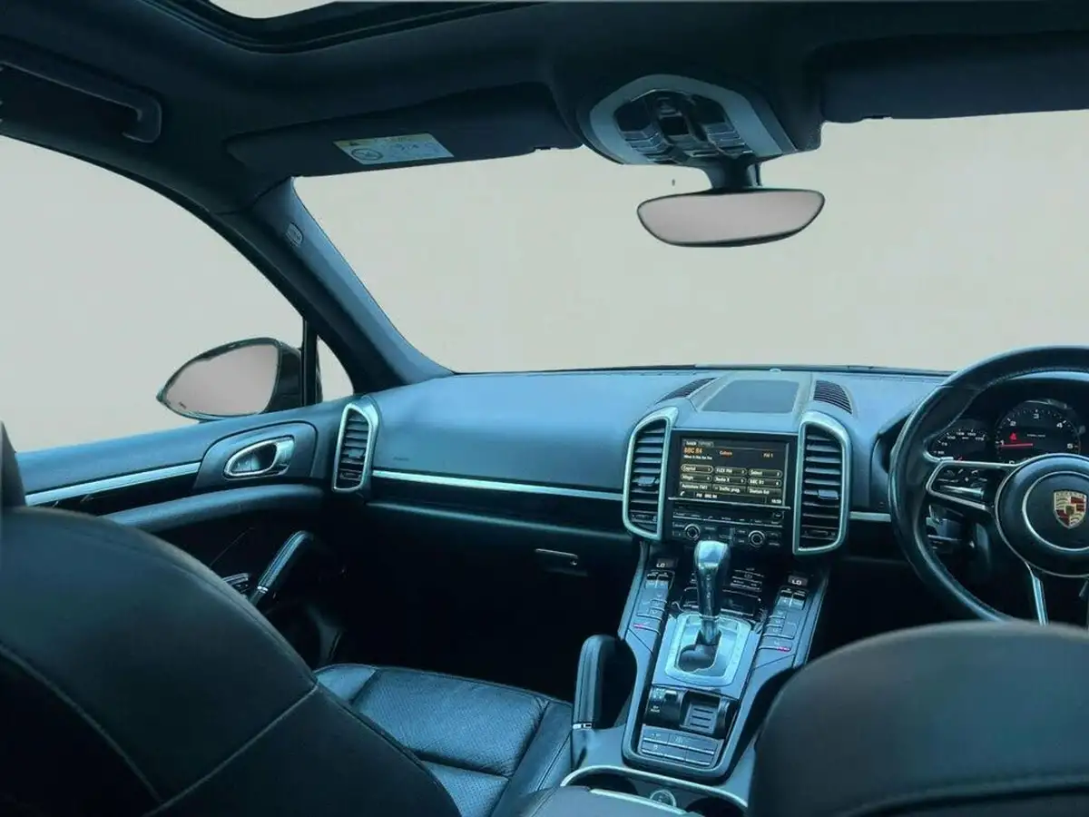 2014-porsche-cayenne-30td-big-26