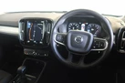 2022-volvo-xc40-15-t3-momentum-small-3