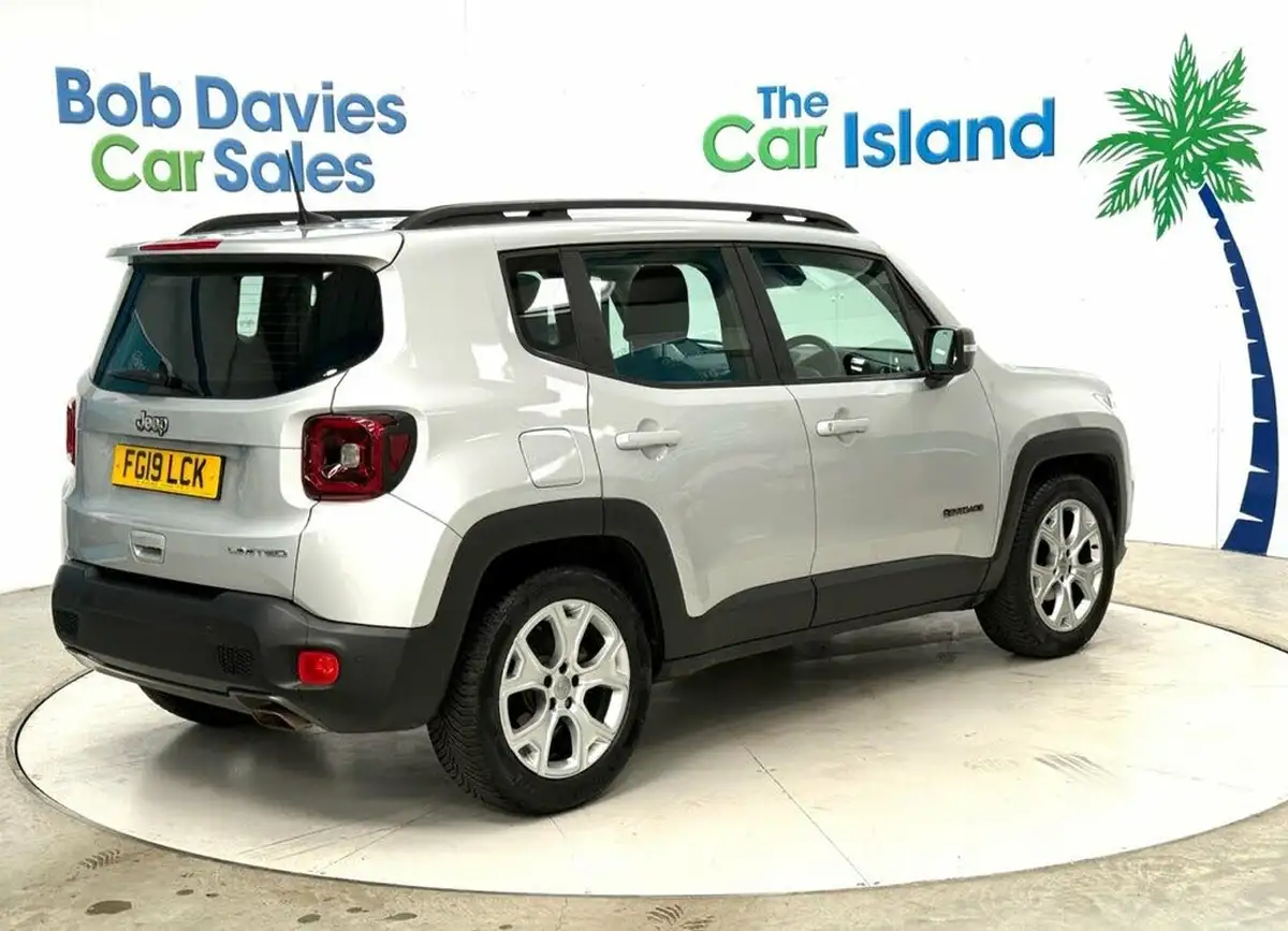 2019-jeep-renegade-10-gse-limited-big-7