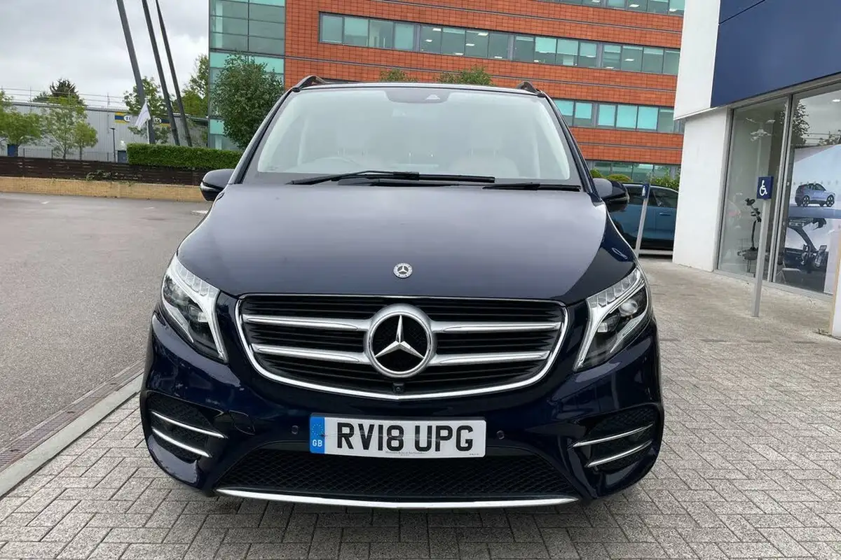 2018-mercedes-benz-v-class-21d-v250d-extra-long-amg-line-big-11