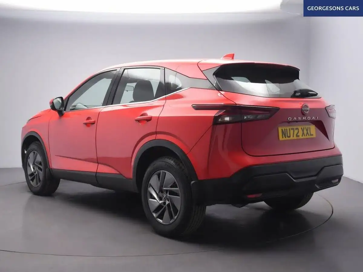 2022-nissan-qashqai-13-dig-t-acenta-premium-140ps-big-1