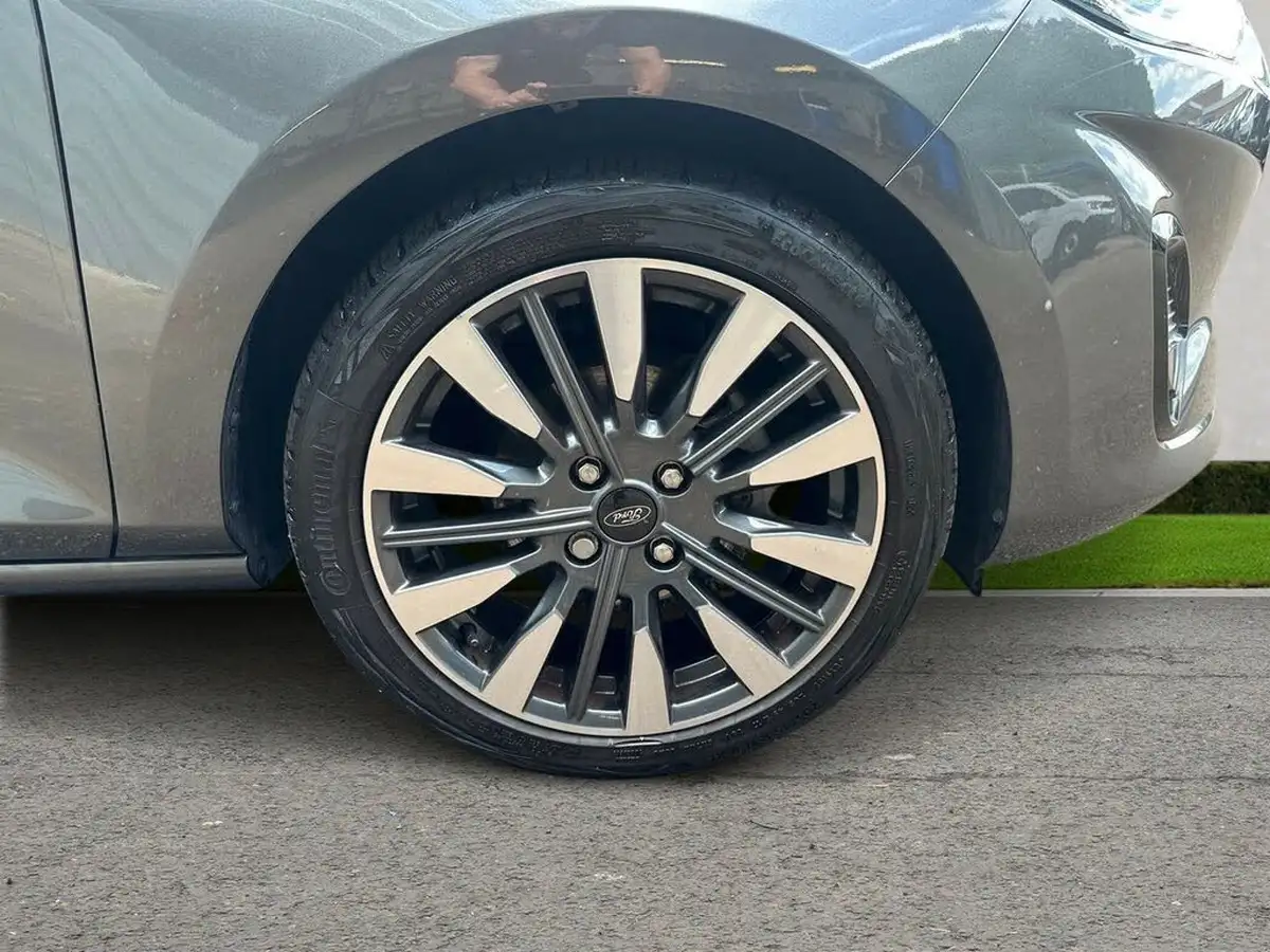 2023-ford-fiesta-10t-titanium-x-125ps-hybrid-mhev-big-8