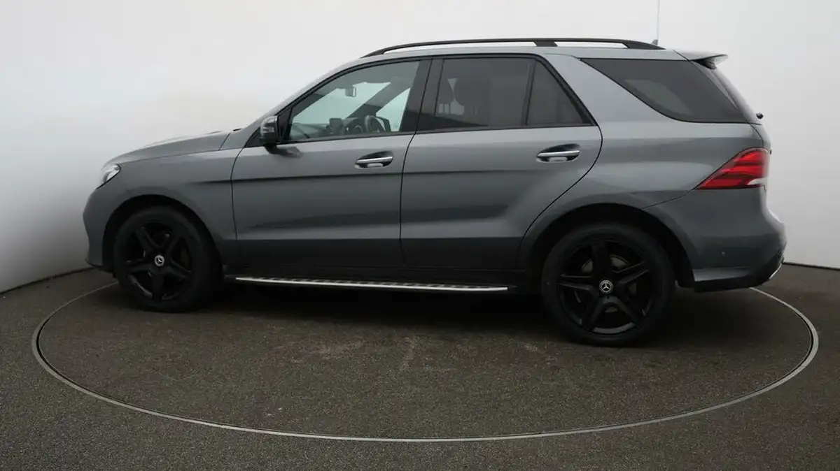 2018-mercedes-benz-gle-class-21d-gle250d-amg-night-edition-premium-plus-big-59