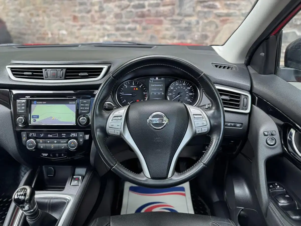 2017-nissan-qashqai-15dci-tekna-big-28