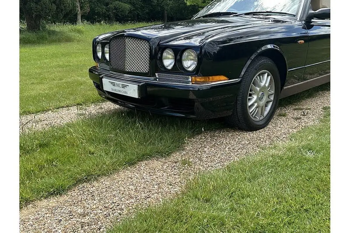 1997-bentley-azure-68-big-41