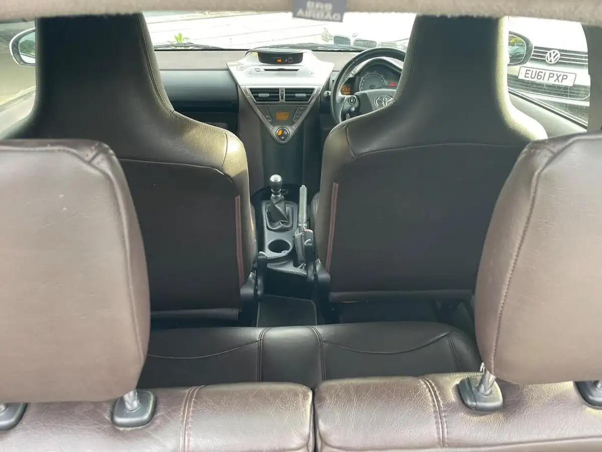 2009-toyota-iq-10-2-big-25