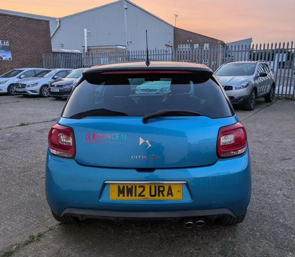 2012-citroen-ds3-16e-hdi-dsport-big-9
