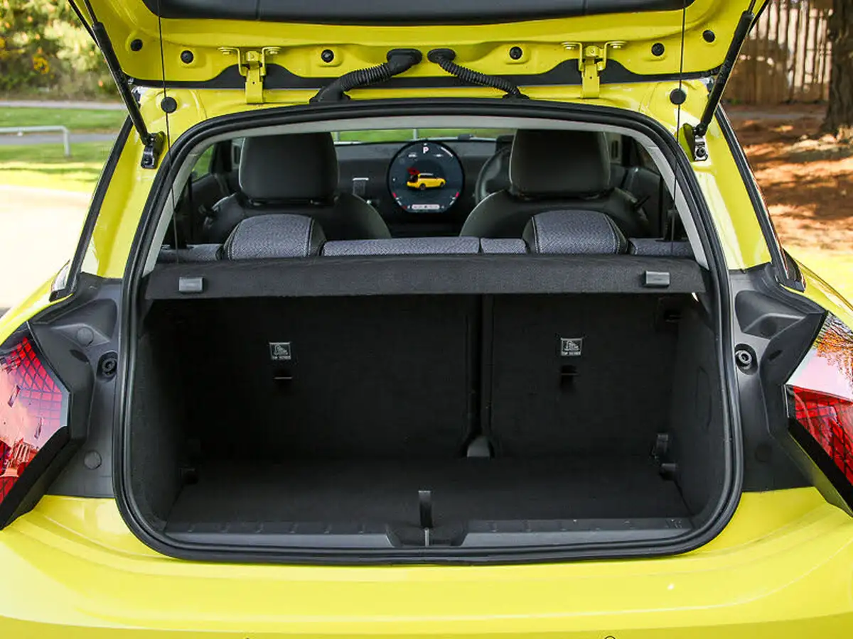 2024-mini-cooper-e-cooper-e-classic-big-12
