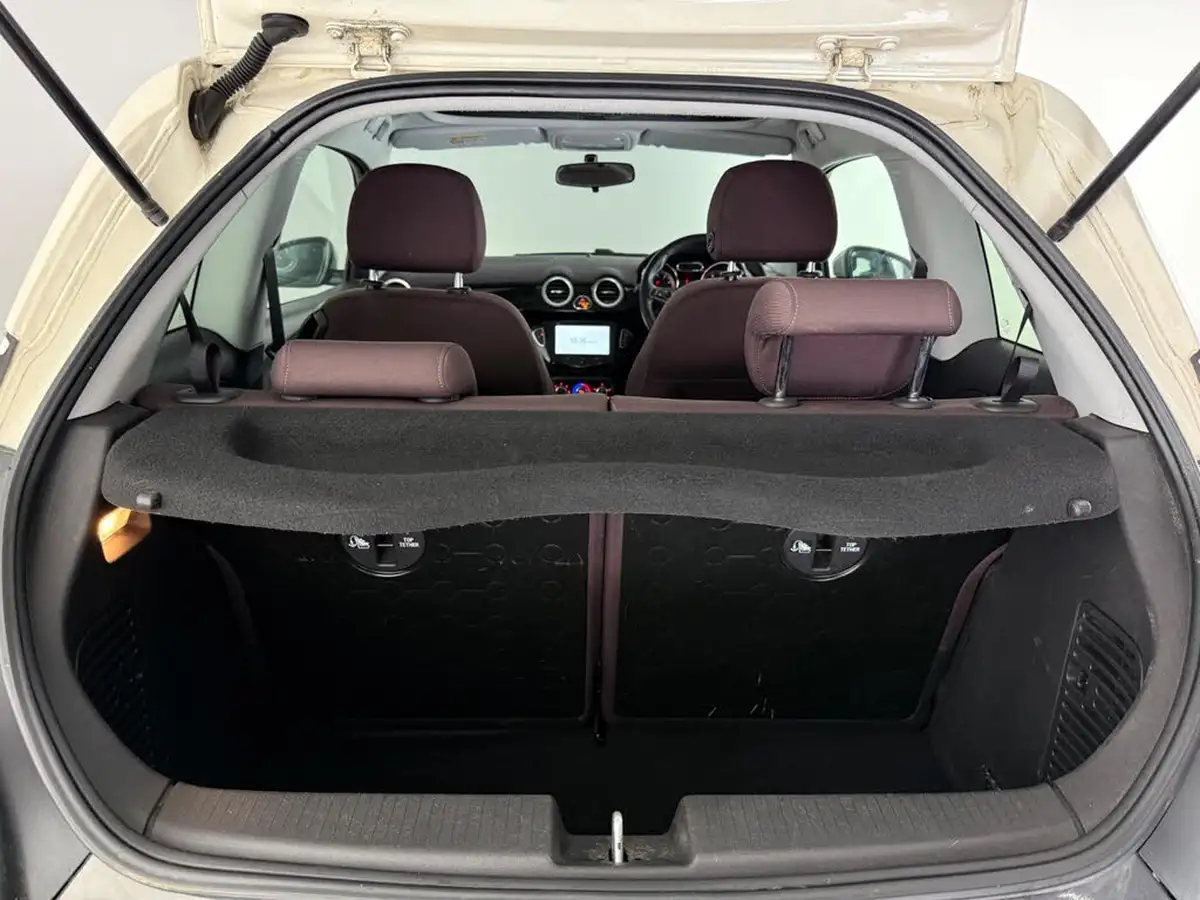 2015-vauxhall-adam-12-glam-big-13