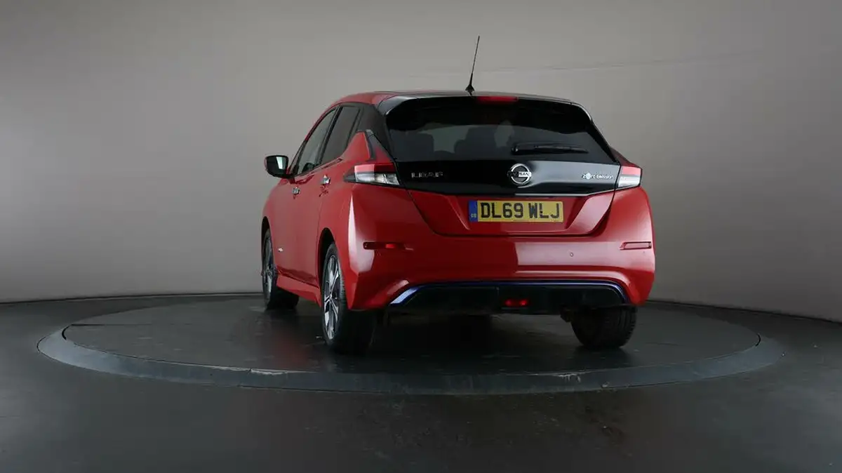 2020-nissan-leaf-e-e-tekna-big-58