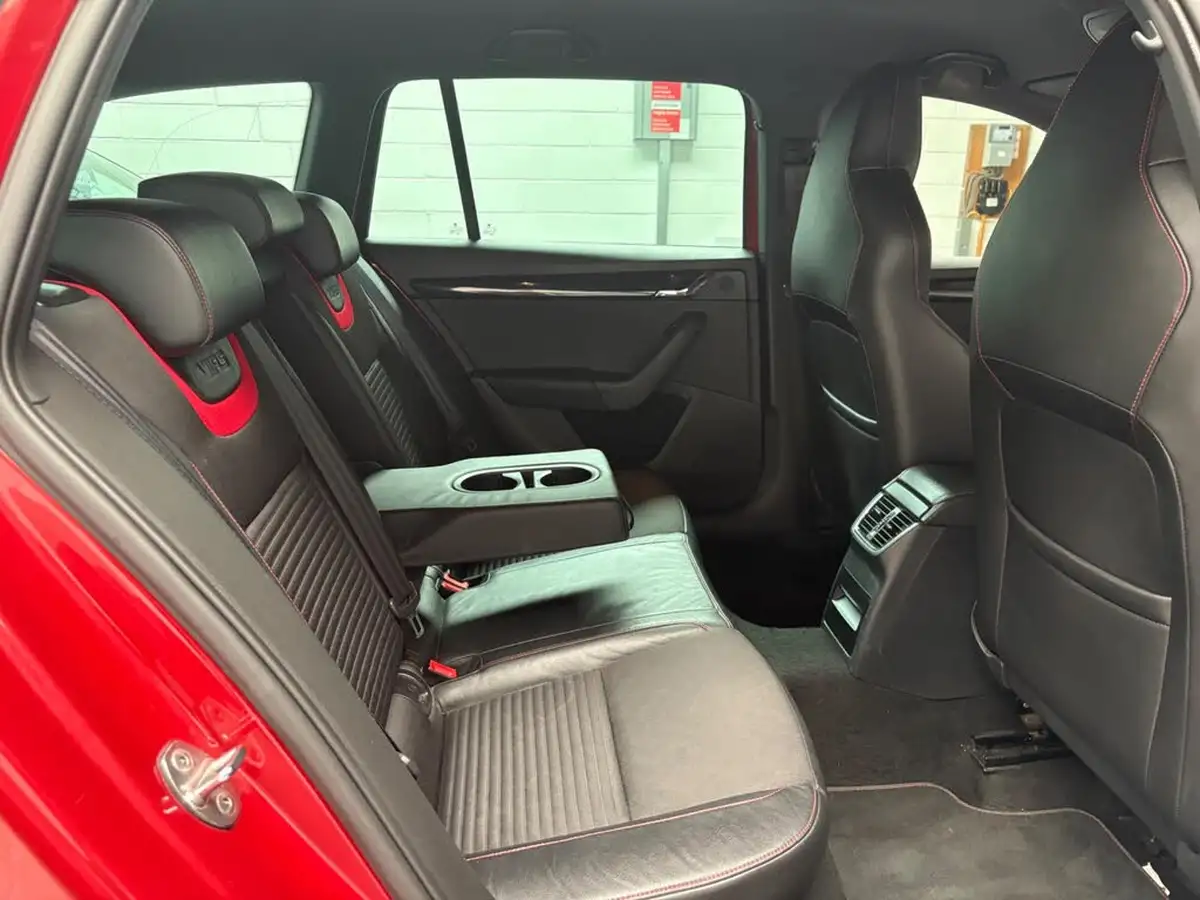 2013-skoda-octavia-20tdi-vrs-184ps-estate-big-63