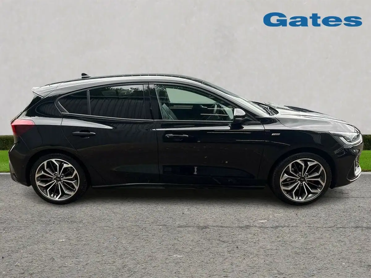 2022-ford-focus-10t-st-line-vignale-155ps-hybrid-mhev-hatchback-big-7
