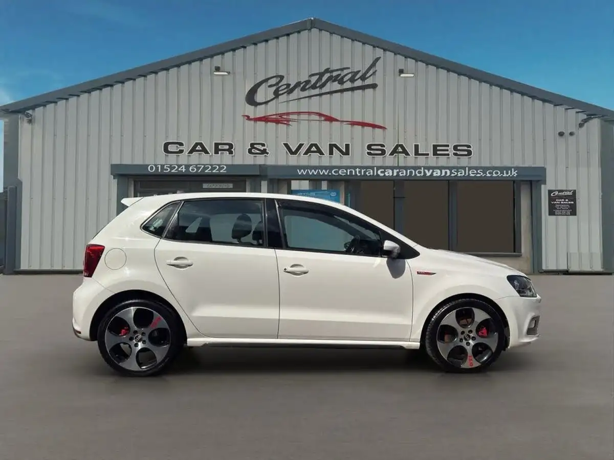 2014-volkswagen-polo-14-gti-5d-big-1