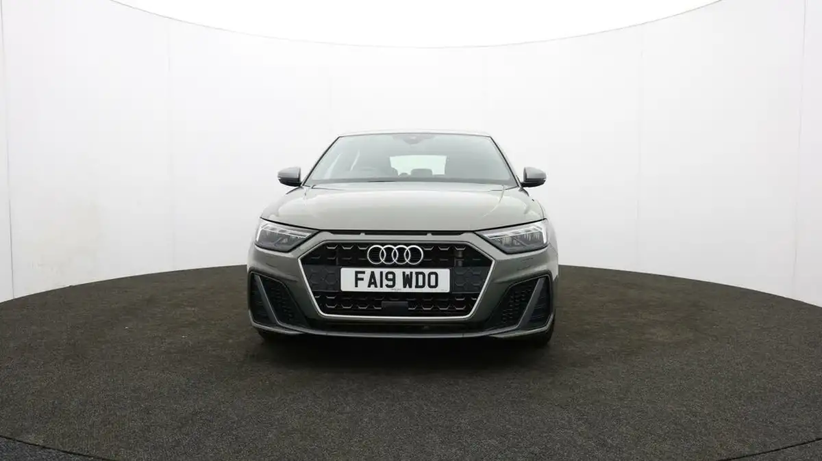 2019-audi-a1-20-40-tfsi-s-line-competition-big-57