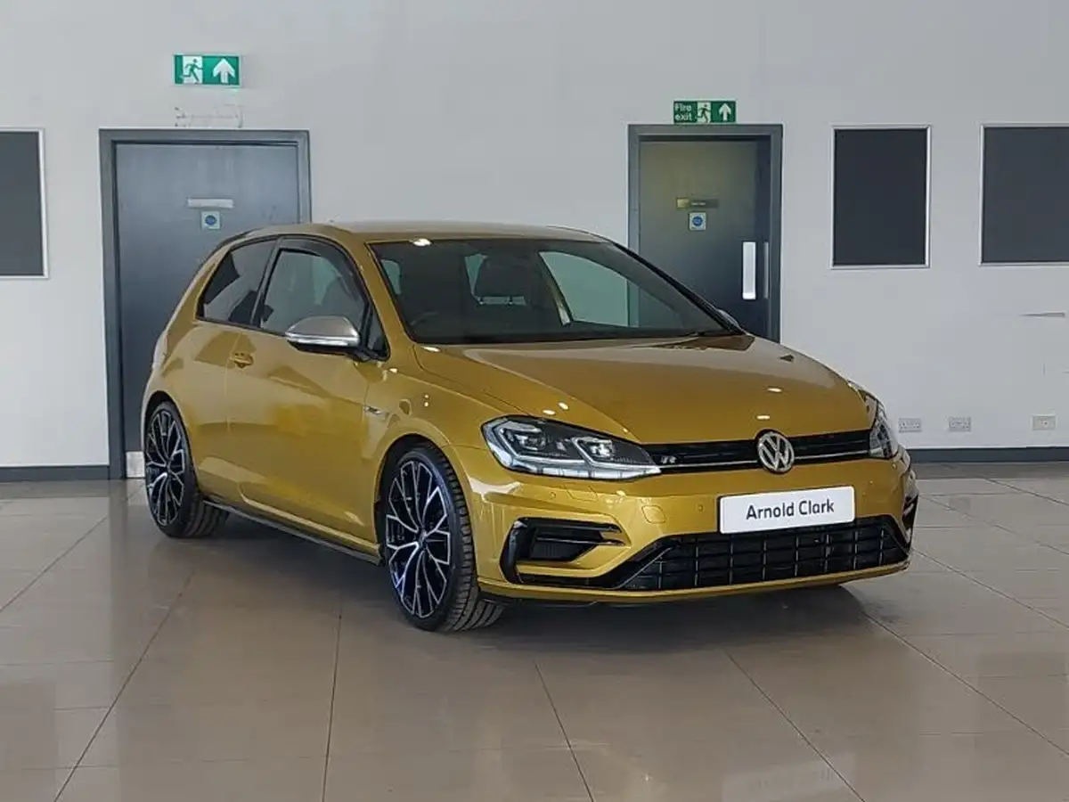2019-volkswagen-golf-20-tsi-r-300ps-hatchback-3d-dsg-big-0