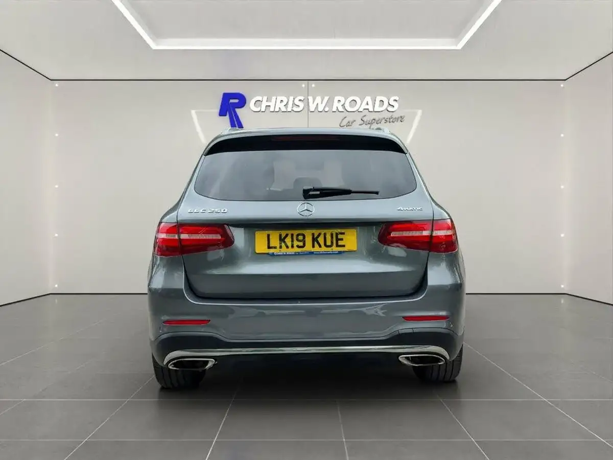 2019-mercedes-benz-glc-class-20-glc250-amg-line-premiumss-station-wagon-5d-big-11