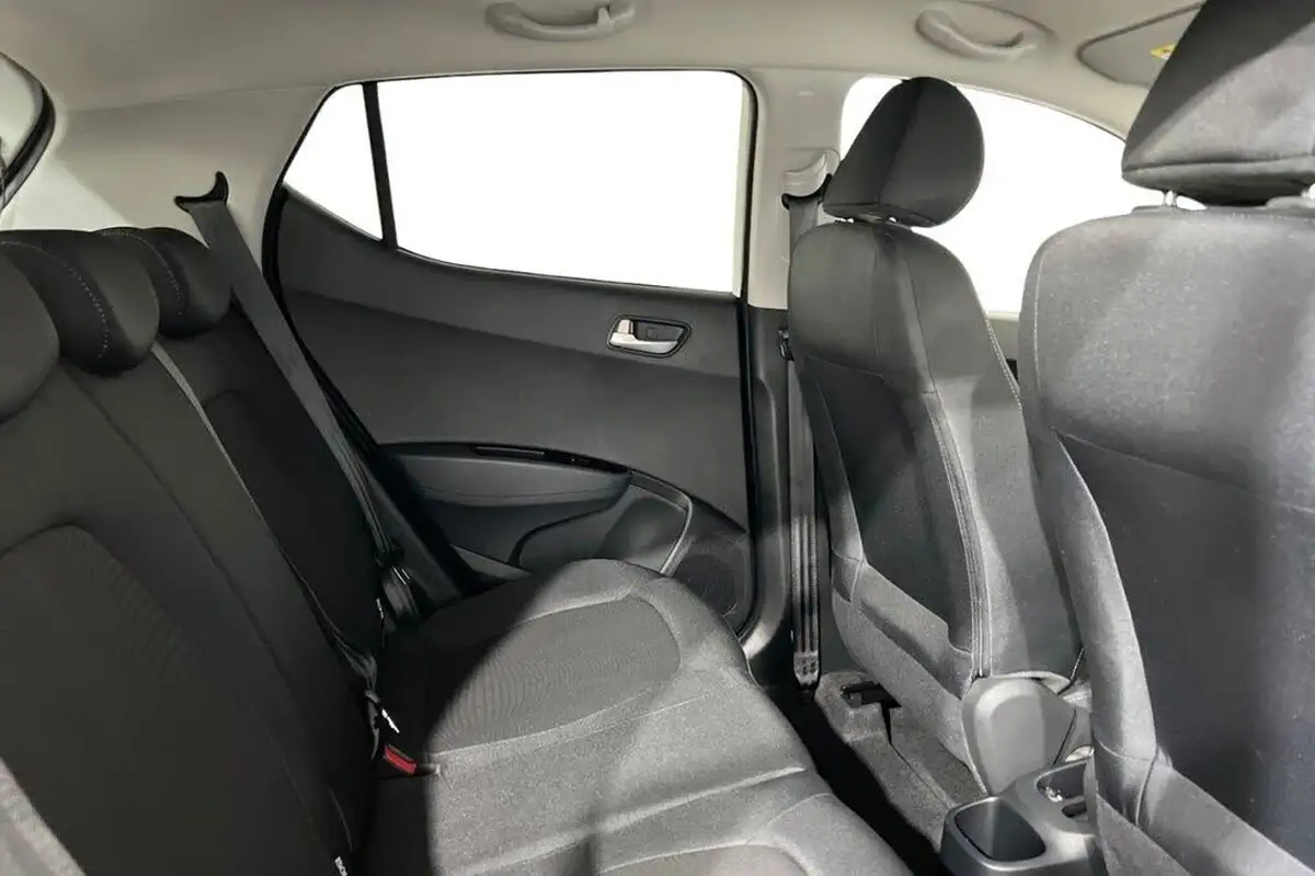 2019-hyundai-i10-12-premium-87ps-1248cc-auto-big-9