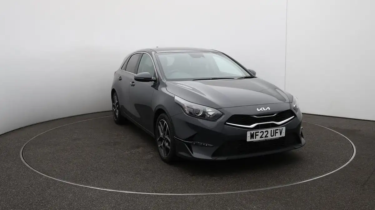 2022-kia-ceed-15-t-gdi-3-hatchback-big-42