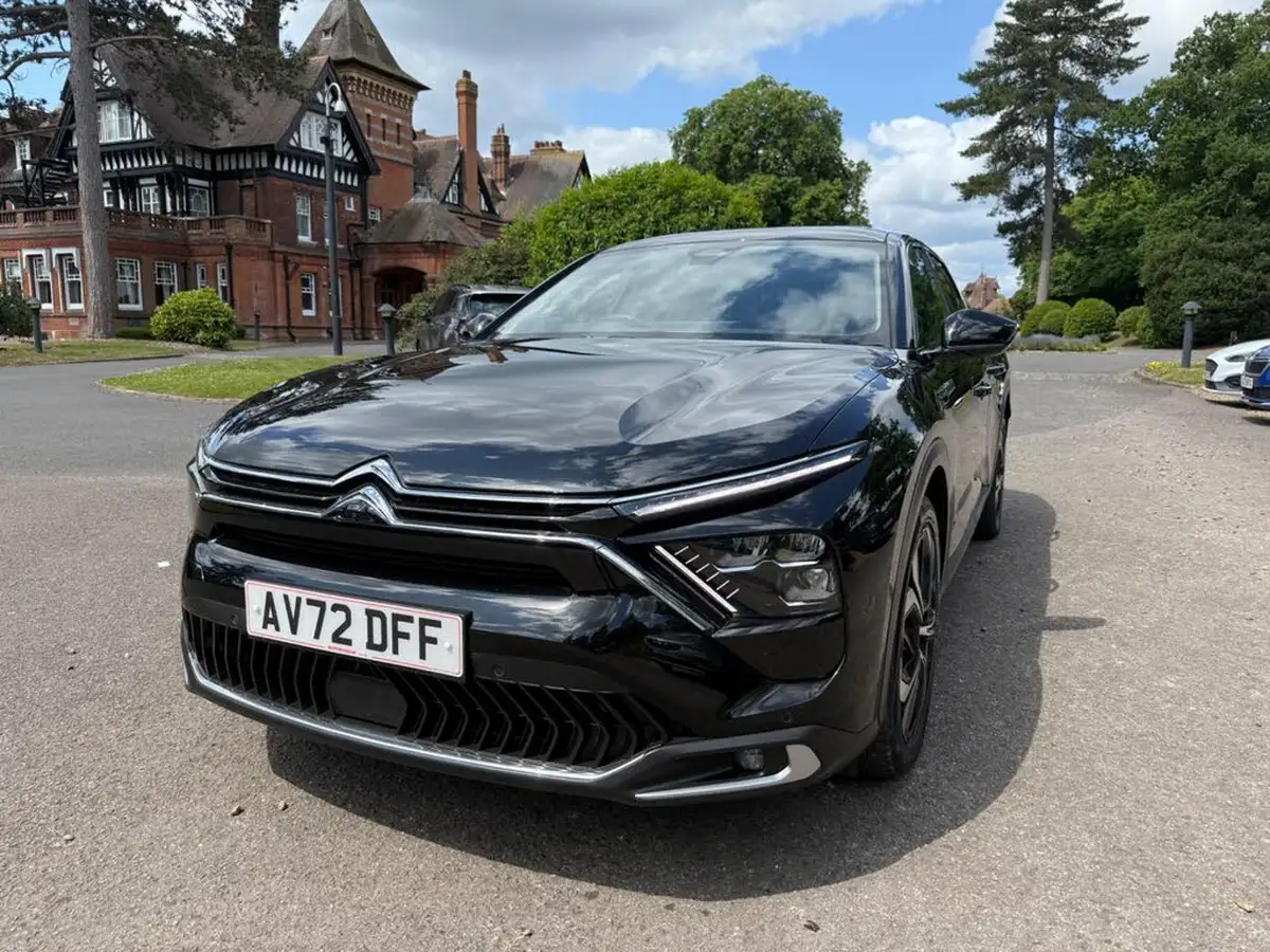 2022-citroen-c5-x-16-puretech-shine-plus-225ps-plug-in-hybrid-e-eat8-big-5