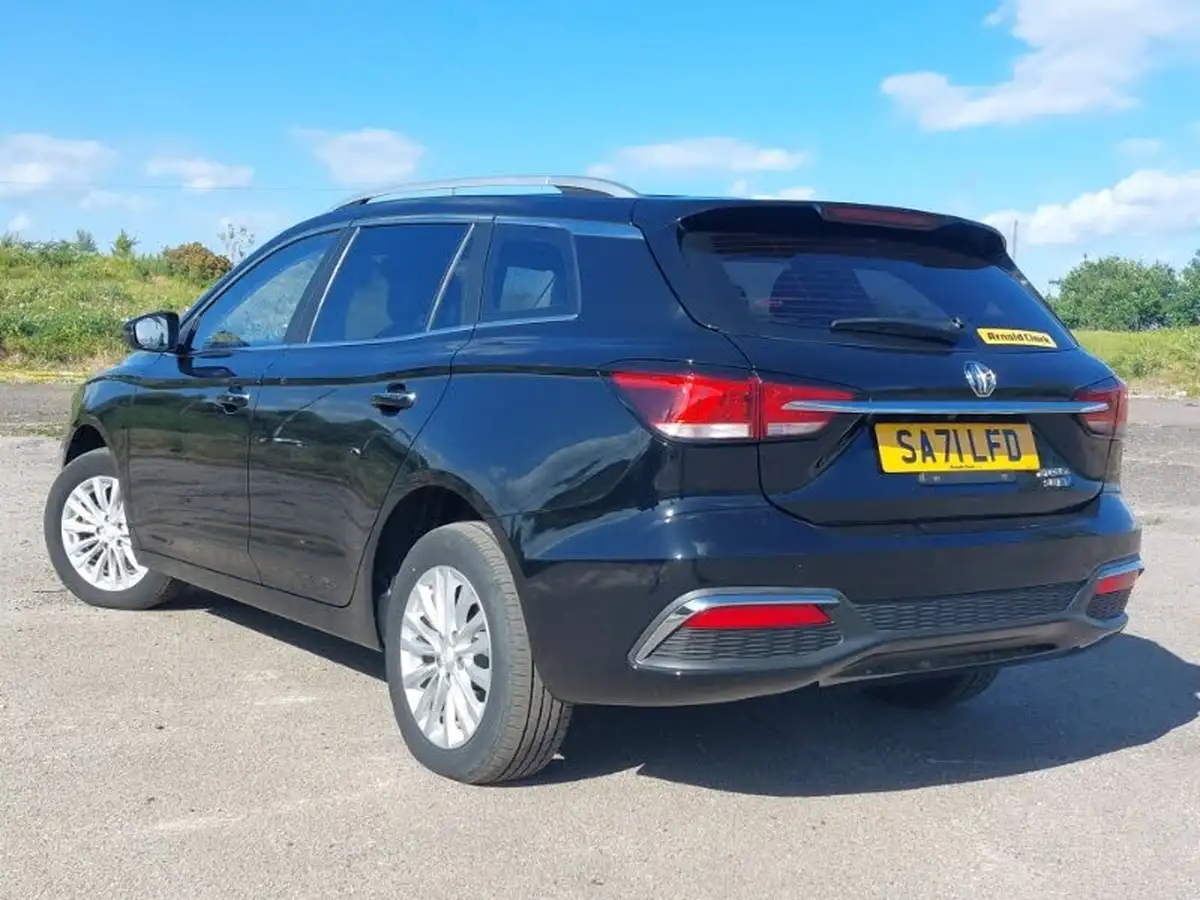 2021-mg-mg5-e-exclusive-ev-big-1