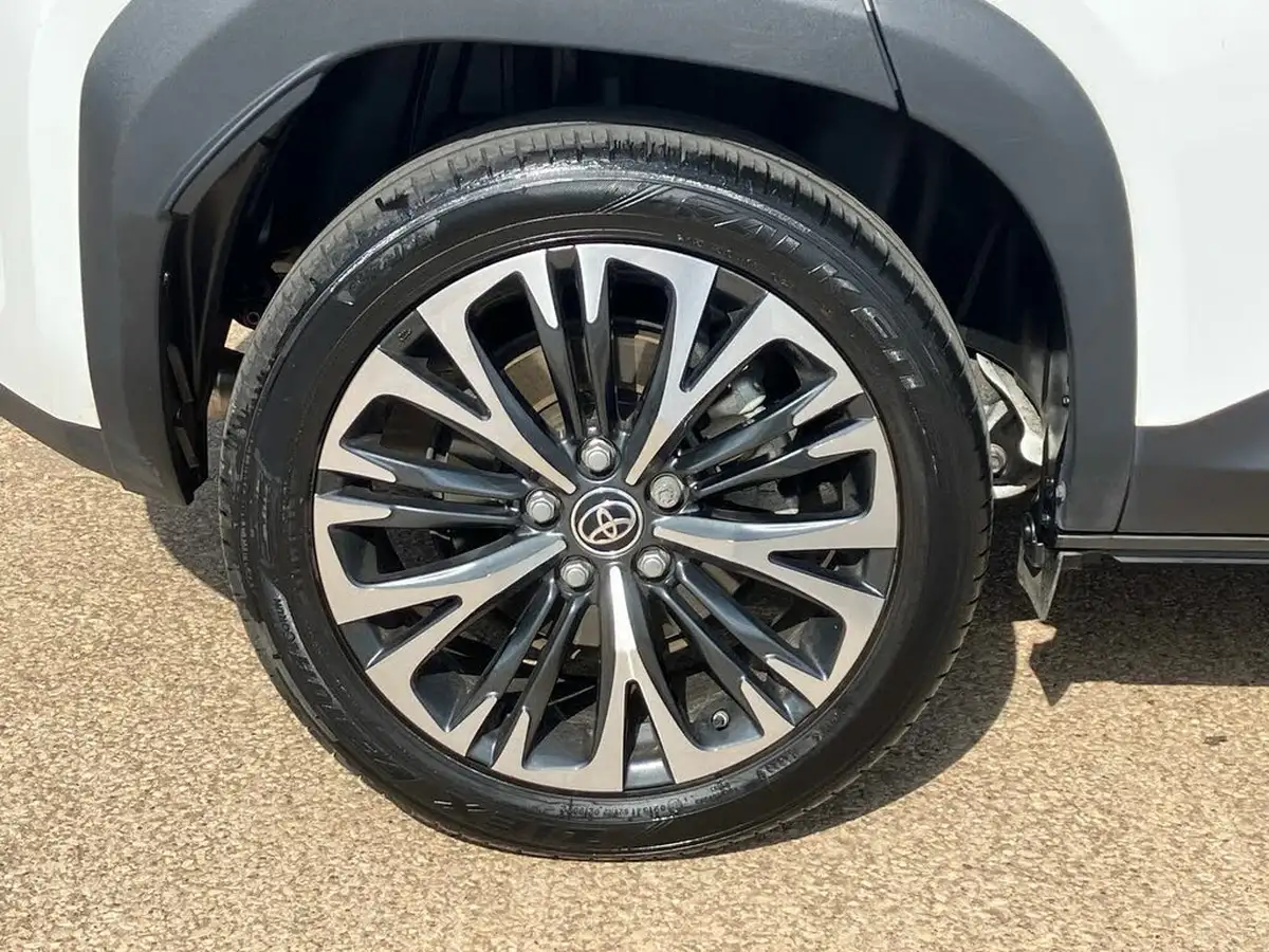 2023-toyota-yaris-cross-15-vvt-i-excel-awd-i-big-6
