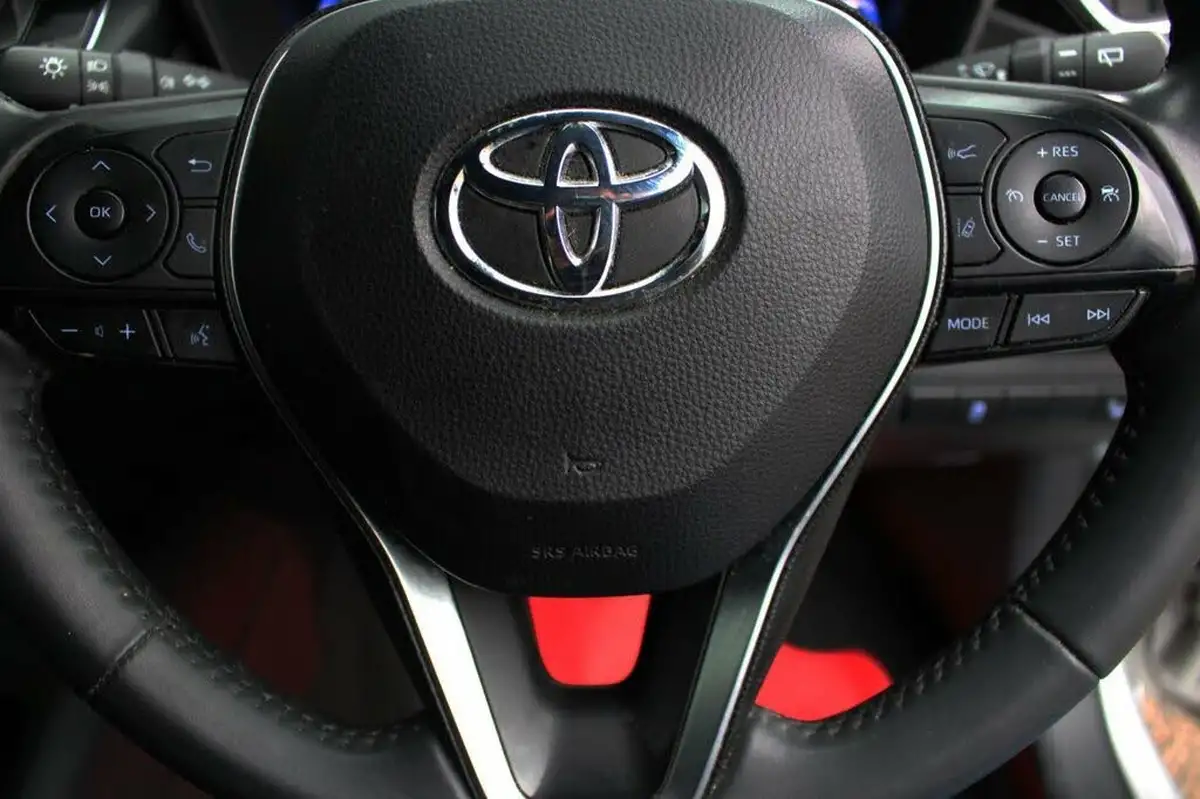 2019-toyota-corolla-20-vvt-i-excel-spare-wheel-touring-sports-big-13