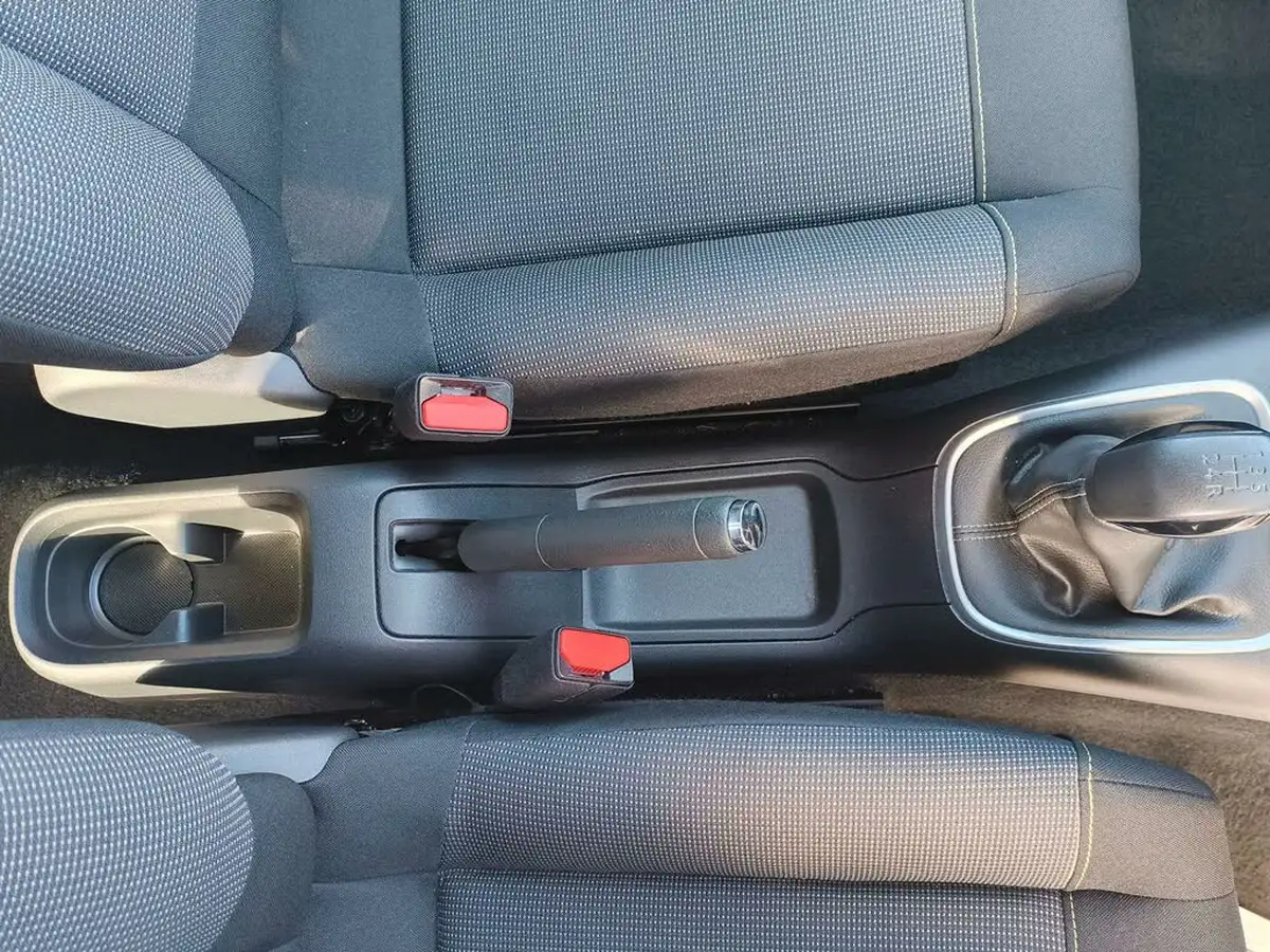 2024-citroen-c3-12-puretech-plus-83ps-big-20