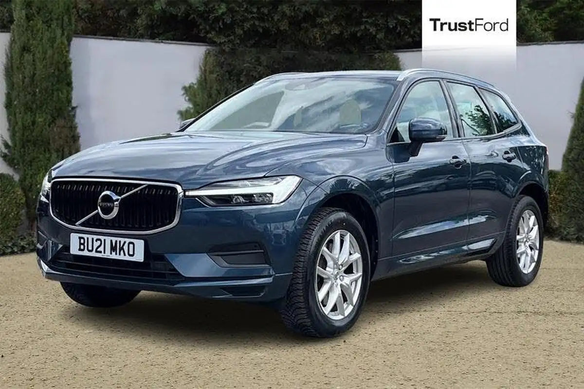 2021-volvo-xc60-20-b5-momentum-awd-big-4