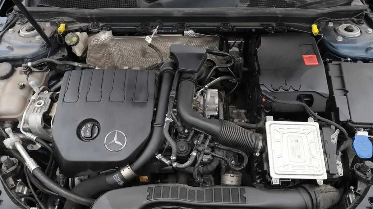 2022-mercedes-benz-a-class-13-a200-amg-line-edition-executive-hatchback-5d-big-19