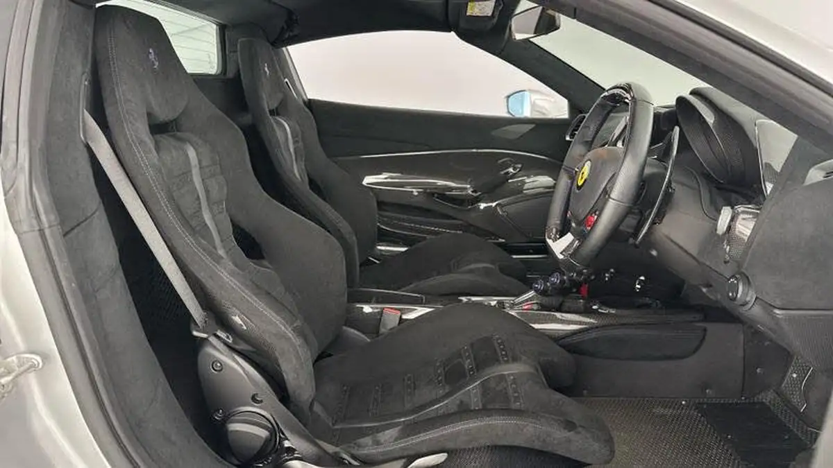 2020-ferrari-488-39-488-spider-big-12
