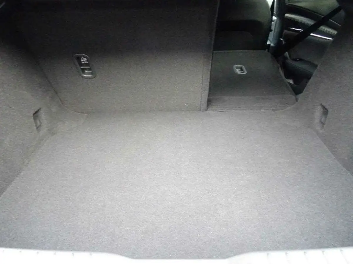 2025-mazda-mazda3-25-e-skyactiv-g-exclusive-line-big-24