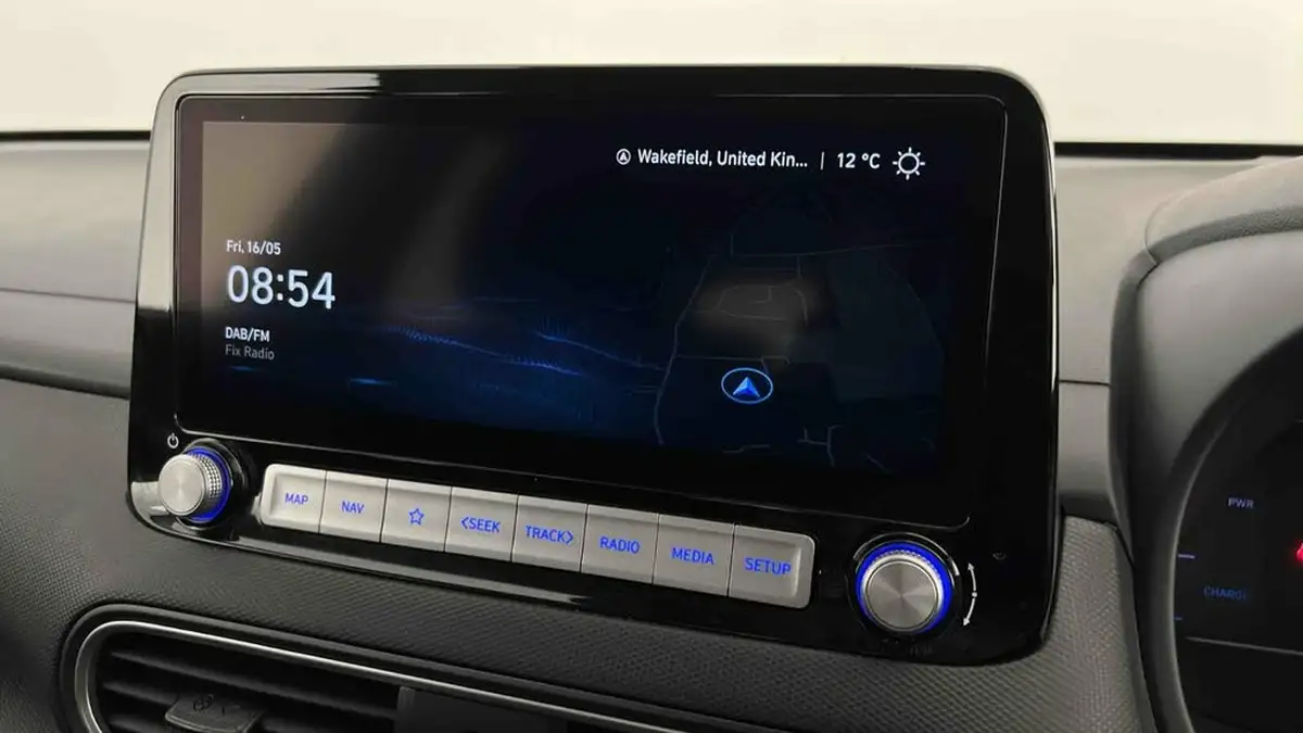 2020-hyundai-kona-e-premium-204ps-big-43