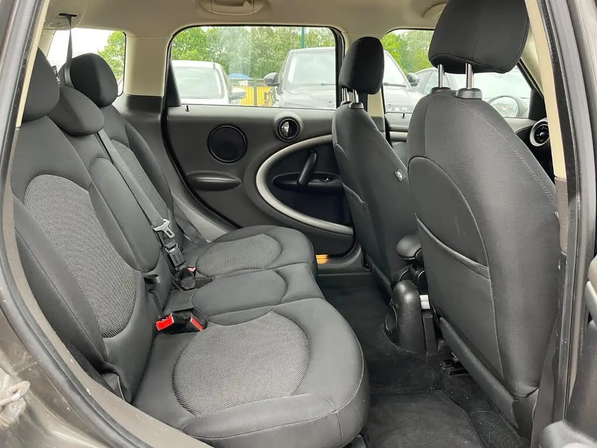 2012-mini-countryman-16td-cooper-big-17