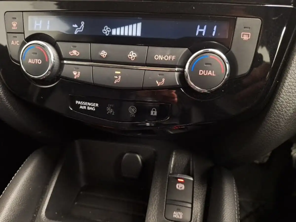 2019-nissan-qashqai-13-dig-t-n-connecta-140ps-big-12