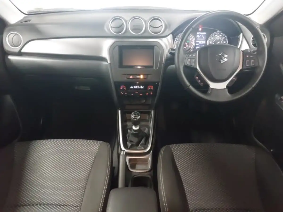 2022-suzuki-vitara-14-boosterjet-sz-t-big-2