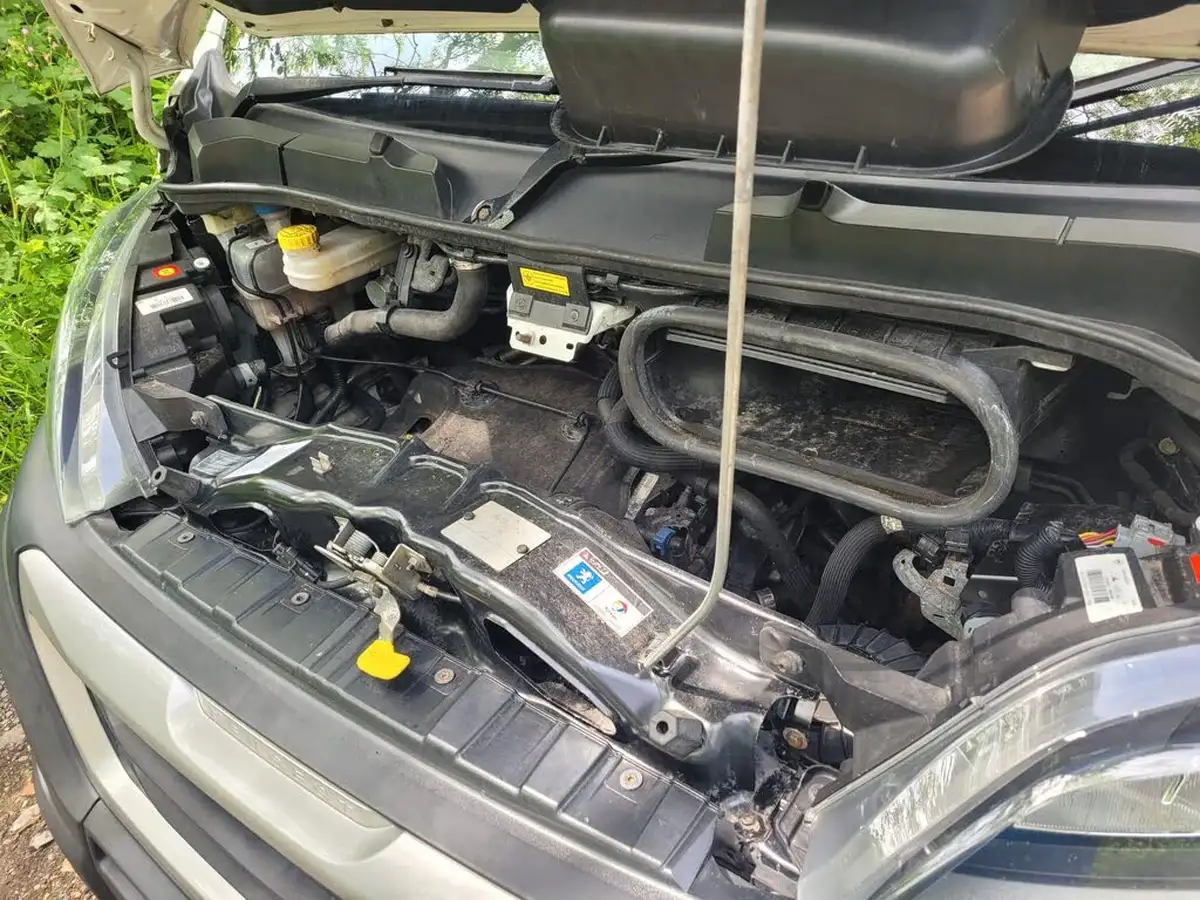 2019-peugeot-boxer-20-bluehdi-professional-435-l3h2-130-big-22