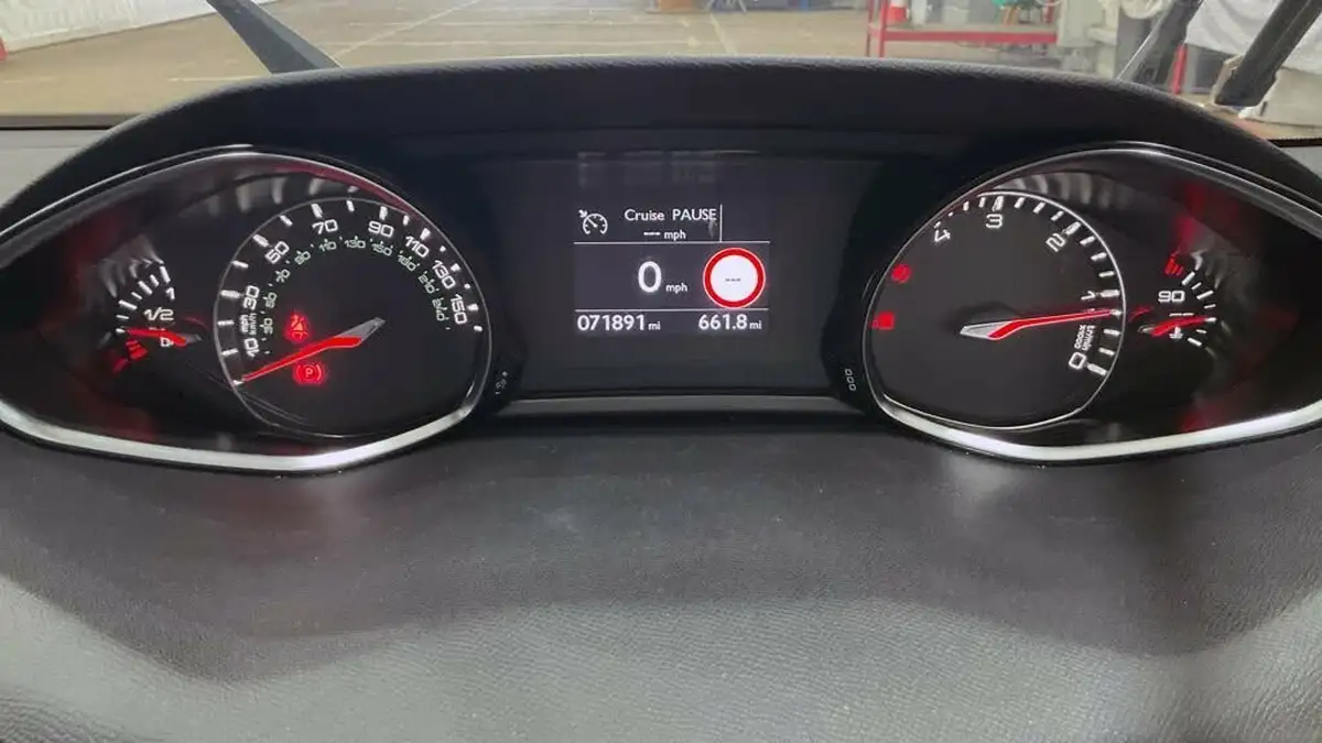 2016-peugeot-308-16-bluehdi-gt-line-big-7