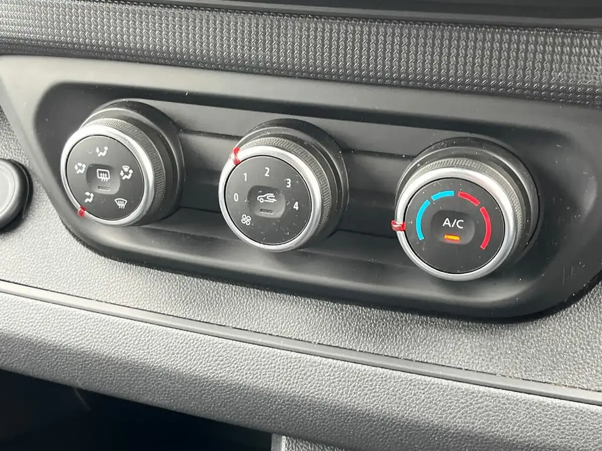 2024-renault-trafic-20dci-ll30-130-advance-panel-big-21