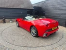 2010-ferrari-california-43-small-39