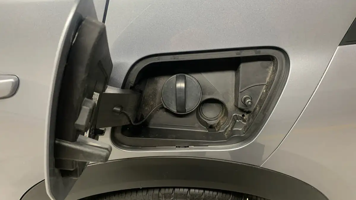 2022-peugeot-2008-suv-12-puretech-active-premium-big-46