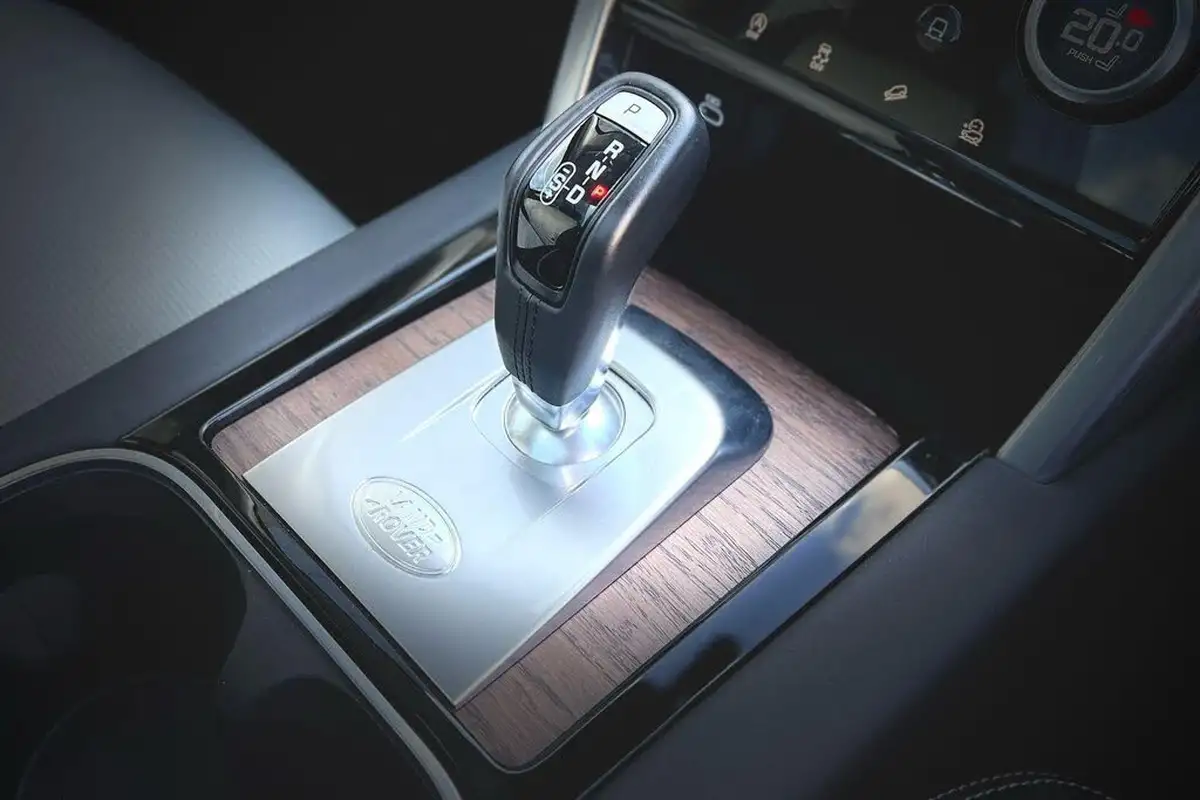 2022-land-rover-discovery-sport-20-p250-r-dynamic-hse-big-29