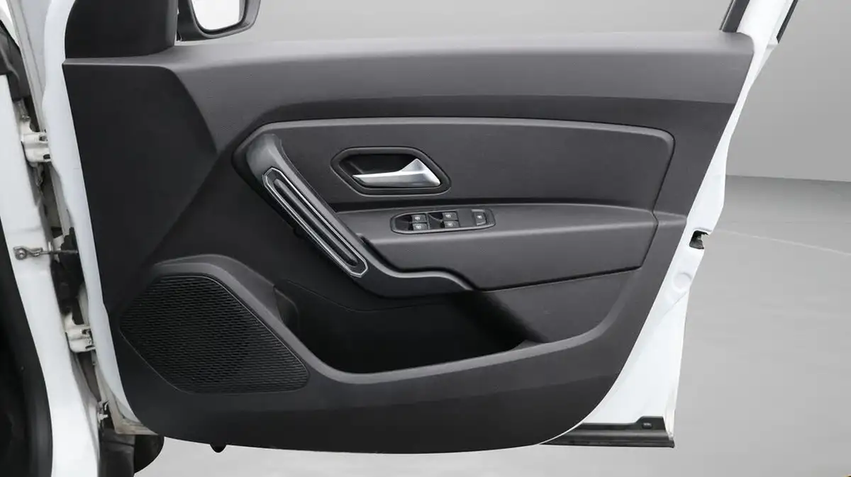 2020-dacia-duster-10-tce-comfort-100bhp-ss-big-15