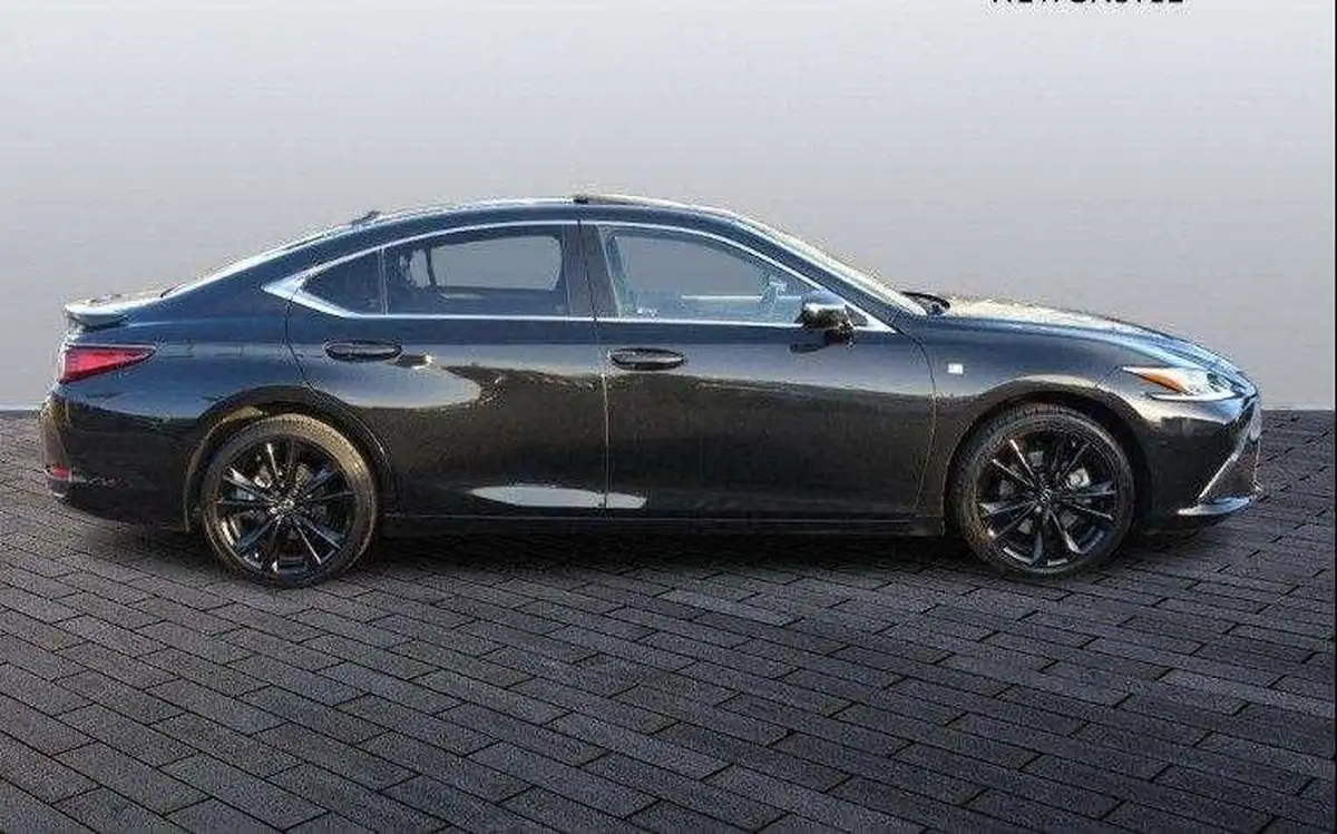 2023-lexus-es-300h-big-3